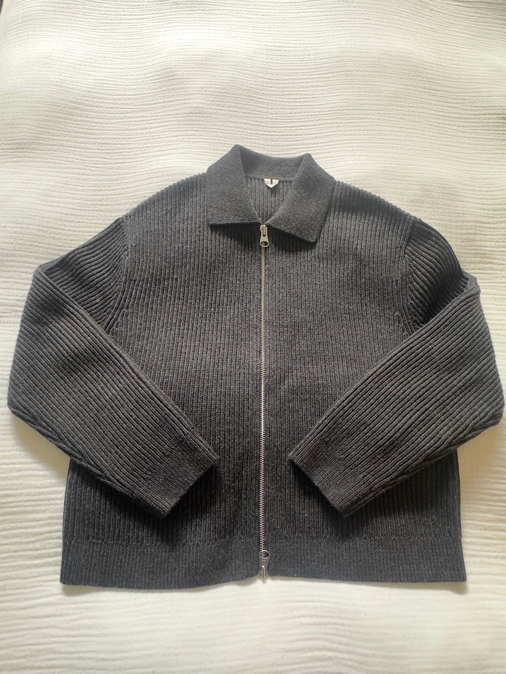 Arket Men's Dark Gray Zip-Front Knit Sweater